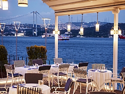 YAZ AYLARININ EN KEYFL VE LEZZ ADRES : BOSPHORUS GRILL